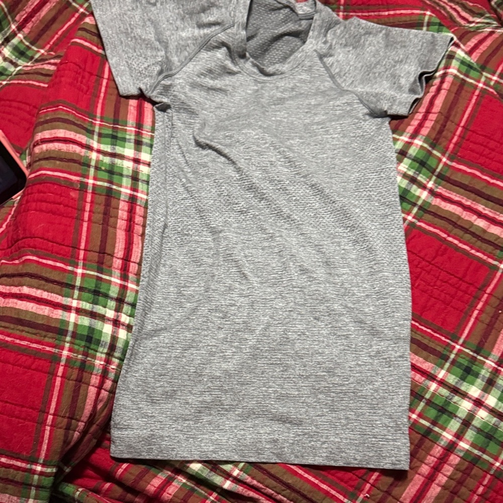 Gray Short Sleeve Athletic dress. Lululemon dress. Size 0. Good condition
